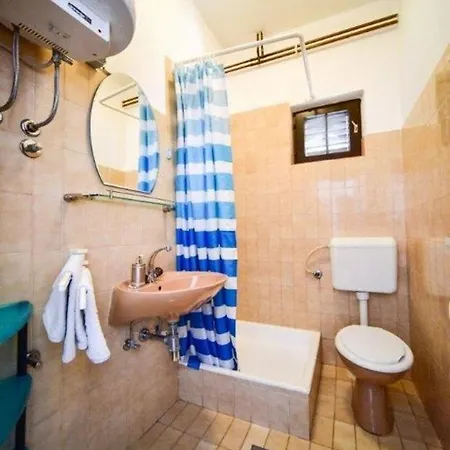 Appartement Ivan Z2 - 250 M From *