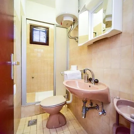 Appartement Ivan Z2 - 250 M From Zadar