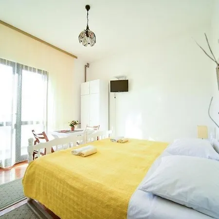 Appartement Ivan Z2 - 250 M From Zadar
